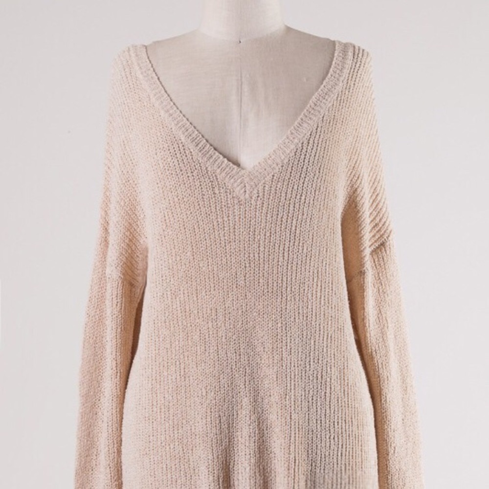 ❗️One Left❗️NWT V-Neck Long Sleeve Sweater - Picture 6 of 7